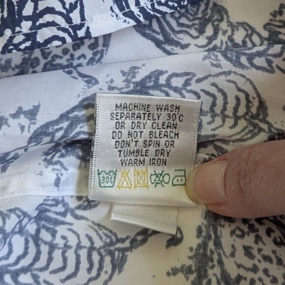 Bugatchi Shaped Fit Tiger & Leopard Dress Shirt Size Medium NWT - Picture 10 of 13